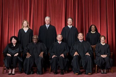 Supreme_Court_of_the_United_States_-_Roberts_Court_2022 (1).jpg