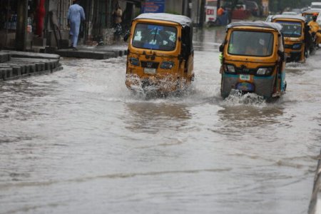 Tragedy in Orile-Iganmu: 61-Year-Old Man Electrocuted While Navigating Flooded Streets
