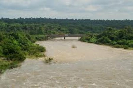 Man Dives into Osun River Over Financial Hardship, Body Still Missing
