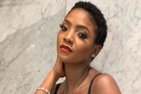 [VIDEO] Simi Shocks Fans: 'I Only Listen to Adekunle Gold's Music'