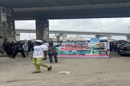 [VIDEO] Lagos Youths Rally Against August 1 Protest, Support Tinubu’s Administration