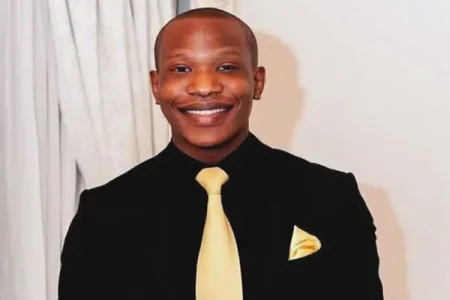 Comedian Aphricanape (1).webp Comedian Aphricanape (1).webp