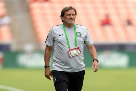 Waldrum Super Falcons coach (1).webp Waldrum Super Falcons coach (1).webp