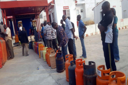 Nigerians Struggle as Cooking Gas Hits N1,250/kg, Turning to Charcoal and Firewood