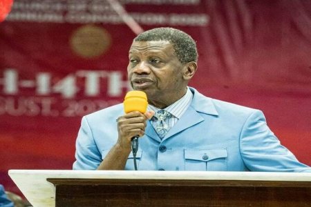 Mixed Reactions as Pastor Adeboye Bans Male Pastors with Braids and Female Pastors with Heavy Makeup from RCCG Altar