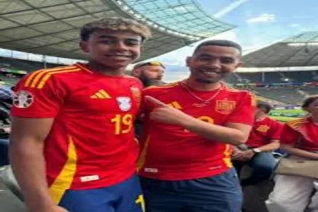 lamine yamal and his dad (1).webp lamine yamal and his dad (1).webp