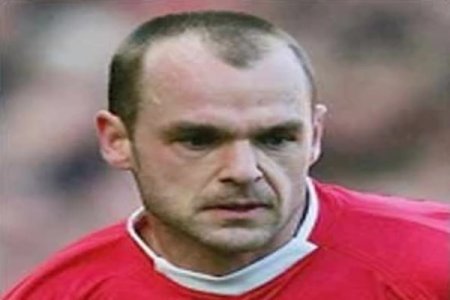 Former Liverpool Star Danny Murphy on Jay-Jay Okocha: "He Played with a Smile and Unmatched Skill"