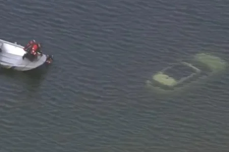 couples car rolls into river during sex (1).webp couples car rolls into river during sex (1).webp