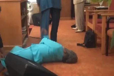 woman dies while giving testimony in church (2).webp woman dies while giving testimony in church (2).webp