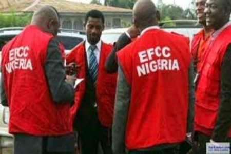 Nigerians React as EFCC Allegedly Targets Yahaya Bello in Kogi Lodge Raid