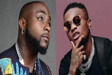 Wizkid Takes Aim at Davido’s Uncle, Governor Adeleke, Over Viral Dance Videos