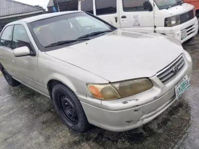 Reliable 1998 Toyota Camry - 4-Cylinder, Automatic, Petrol, Silver & Gray