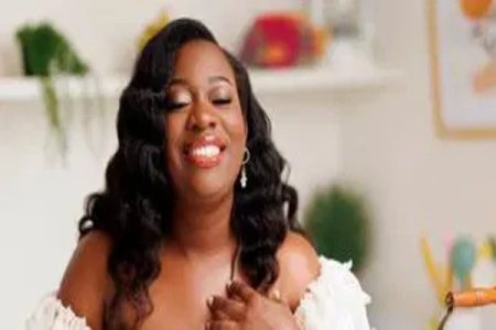 Vlogger Sisi Yemmie Shares Back Pain Relief Testimony During Hallelujah Challenge with Nathaniel Bassey