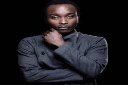 Brymo's Concert Ends in Disappointment as Fans React to Late Start