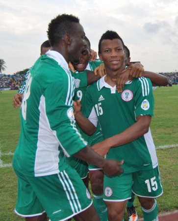 PIC.11. SUPER EAGLES CELEBRATES GOAL.jpg