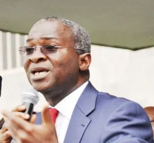 fashola_181-300x279.webp