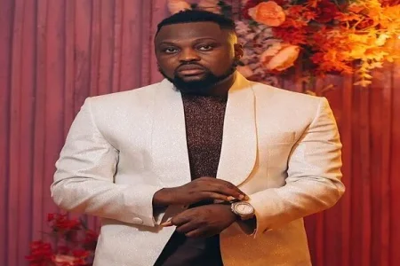 Egungun_of_Lagos (1).webp Egungun_of_Lagos (1).webp