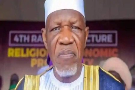 Renowned Islamic Scholar Sheikh Muhydeen Bello Dies at 84, Tributes Flood In