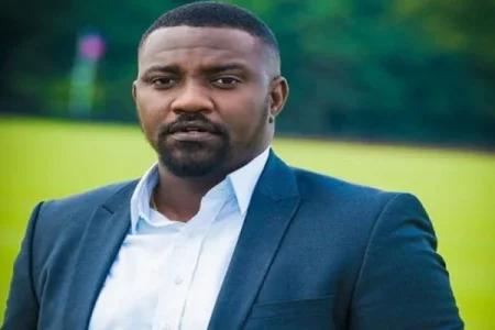 John-Dumelo (1).webp John-Dumelo (1).webp