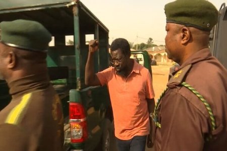 [VIDEO] Supporters Hail Dele Farotimi as He Exits Court Following ₦30M Bail Grant