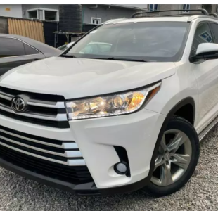 Autochek: Toyota Highlander - 2015