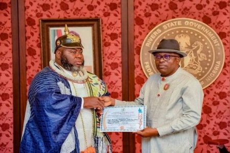 Mixed Reactions as Governor Fubara Presents Certificate to Asari Dokubo as Monarch