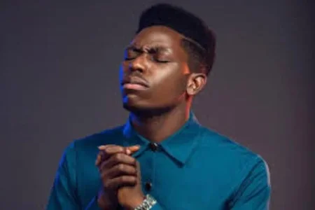 Nigerians React to Moses Bliss’s Claim That God Caused Flight Delay for His Wedding Ring
