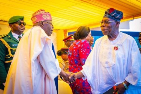 [PHOTO] Tinubu and Obasanjo Reunite at John Mahama’s Inauguration in Ghana