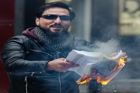 736px-Quran_burning_by_Salwan_Momika_in_2023_(11_av_18) (1).webp 736px-Quran_burning_by_Salwan_Momika_in_2023_(11_av_18) (1).webp
