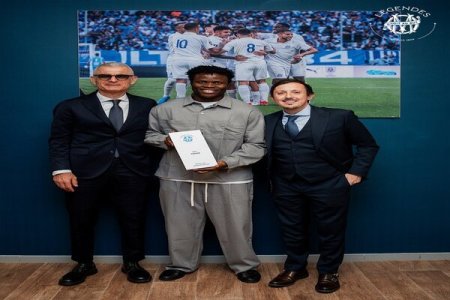 Ligue 1 Champion! Taiwo Inducted into Marseille’s Hall of Fame