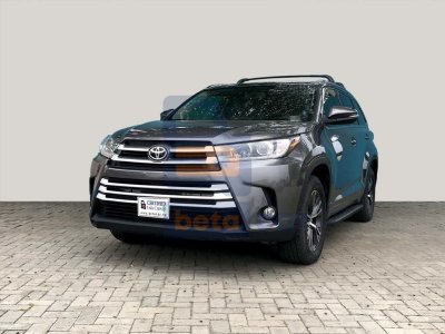 Betacar: Affordable Luxury 2015 Toyota Highlander For Sale