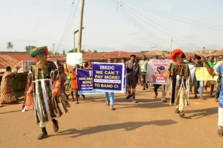 Masquerades Take to Streets of Omu-Aran, Kwara Over Electricity Bill Surge