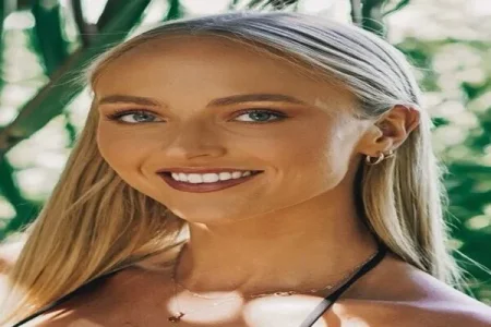 OnlyFans Star Annie Knight’s 6-Hour Encounter Ends in Emergency Room