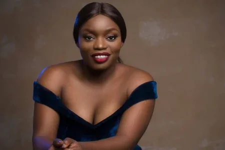 Tears of Gratitude: Bisola Aiyeola's Daughter's Viral iPhone Reaction Sparks Emotional Reactions