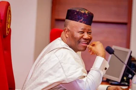 [VIDEO] Uneasy Seats: Anglican Bishop Decries Corruption, Warns Akpabio, Jonathan, Others at Edwin Clark’s Funeral