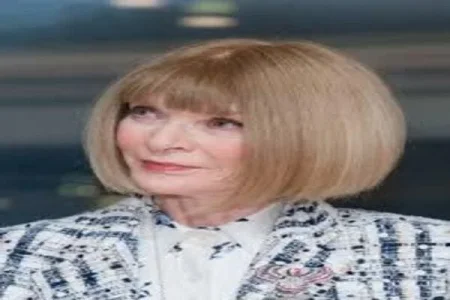 Cover Turns: Anna Wintour Steps Down After 37 Years at Vogue