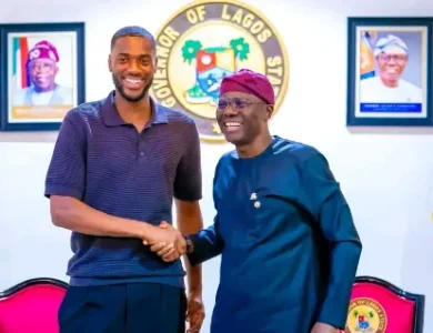 [PHOTOS] Chelsea's Tosin Adarabioyo Meets Lagos Governor Sanwo-Olu