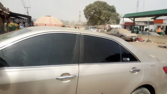 tinted cars.webp tinted cars.webp