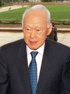 [VIDEO]  PM Lee Kuan Yew Explains Fixing Cultural Habits in Singapore's Transformation