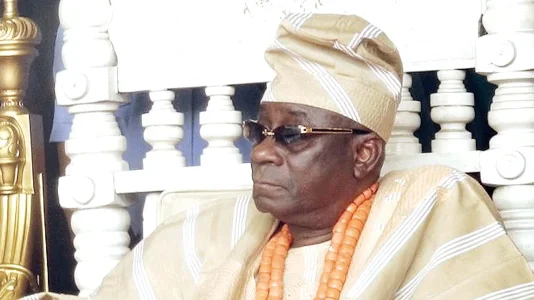 Oba of Lagos Dismisses Atiku's Presidential Chances, Backs Tinubu