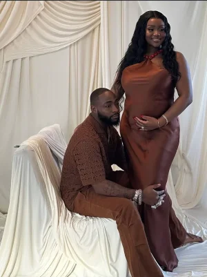 Chioma Pens Emotional Tribute to Davido on His 33rd Birthday, Shares Maternity Photo