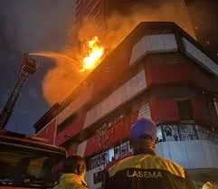 12 Injured as Fire Ravages 22-Storey Building on Lagos Island
