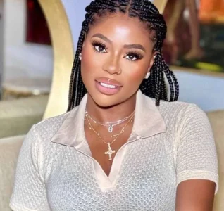 Sophia Momodu Urges Fans: “Stop Calling Me Davido’s Wife”