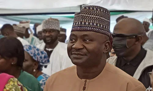 Defence Minister Warns States Against Peace Deals with Bandits