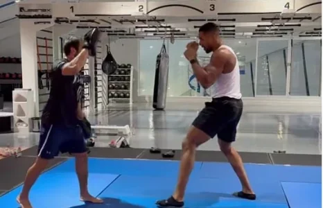 Anthony Joshua Returns to Gym After Fatal Crash, Calls It “Mental Strength Therapy”
