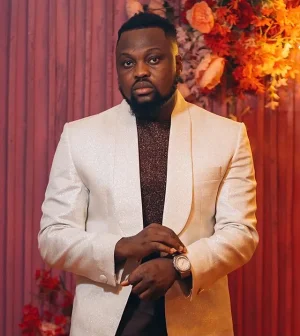 [VIDEO] Egungun of Lagos Dragged for "Cringe" Interview with iShowSpeed