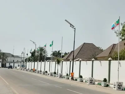 APC Flags Replace NNPP at Kano Government House Ahead of Governor's Defection