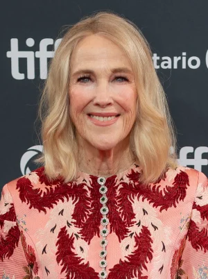 Beloved Comedic Actress Catherine O'Hara, Star of 'Schitt's Creek' and 'Home Alone', Dies at 71