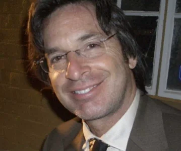 Hollywood's Robert Carradine Dies by Suicide at 71 After Bipolar Disorder Battle