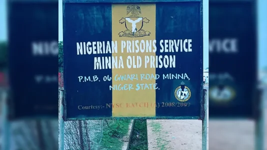 Niger State Correctional Centre Transports Inmates to Court in Tricycles